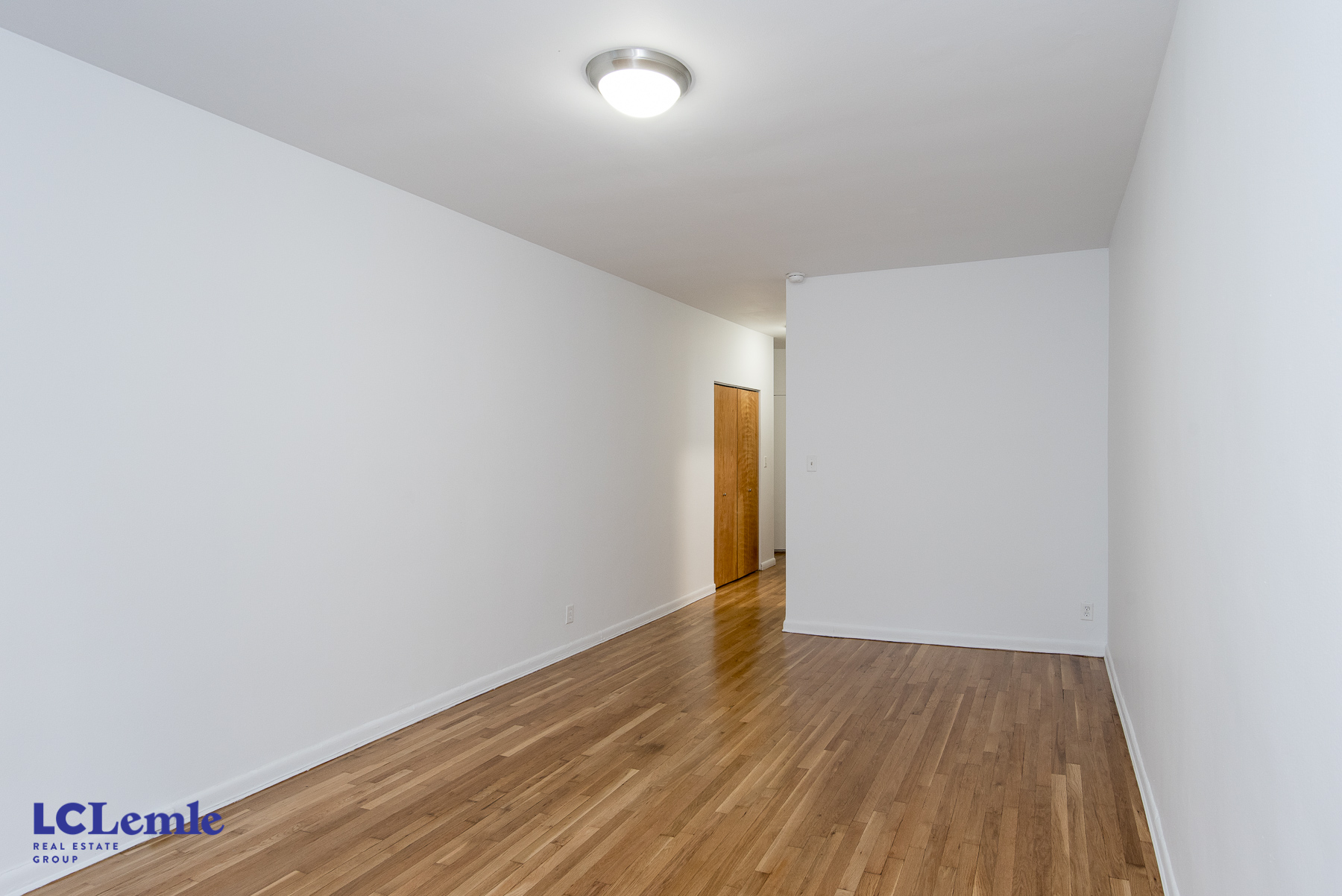 View of NO FEE! 2 Bed / 1 Bath in Prime Prospect Heights! - craigslist